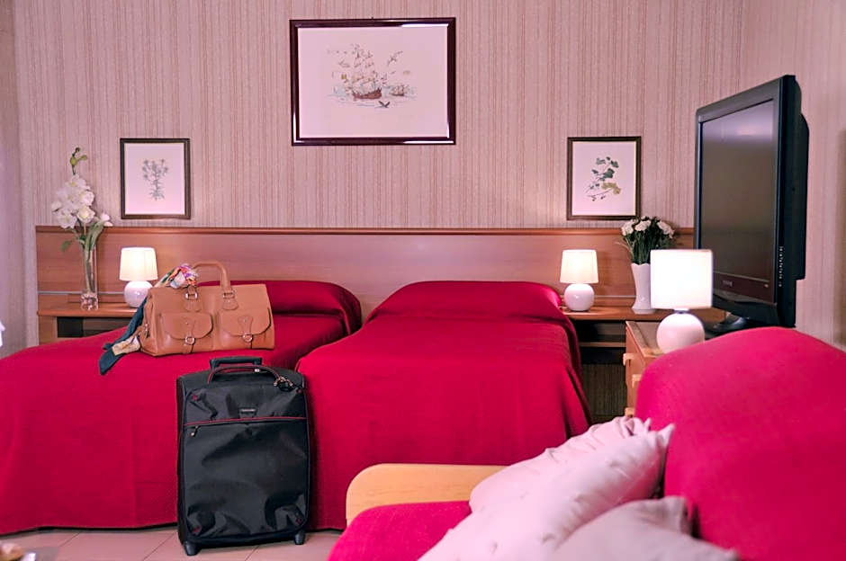 Hotel Residence Ulivi E Palme