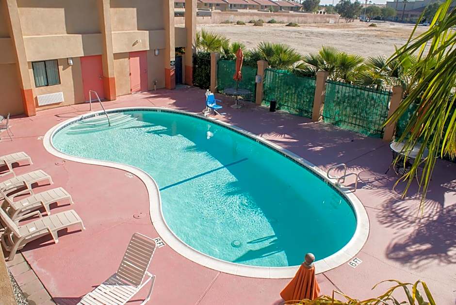 Super 8 By Wyndham Indio
