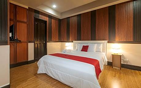 RedDoorz Plus @ Robinson's Circle (Quarantine Hotel)