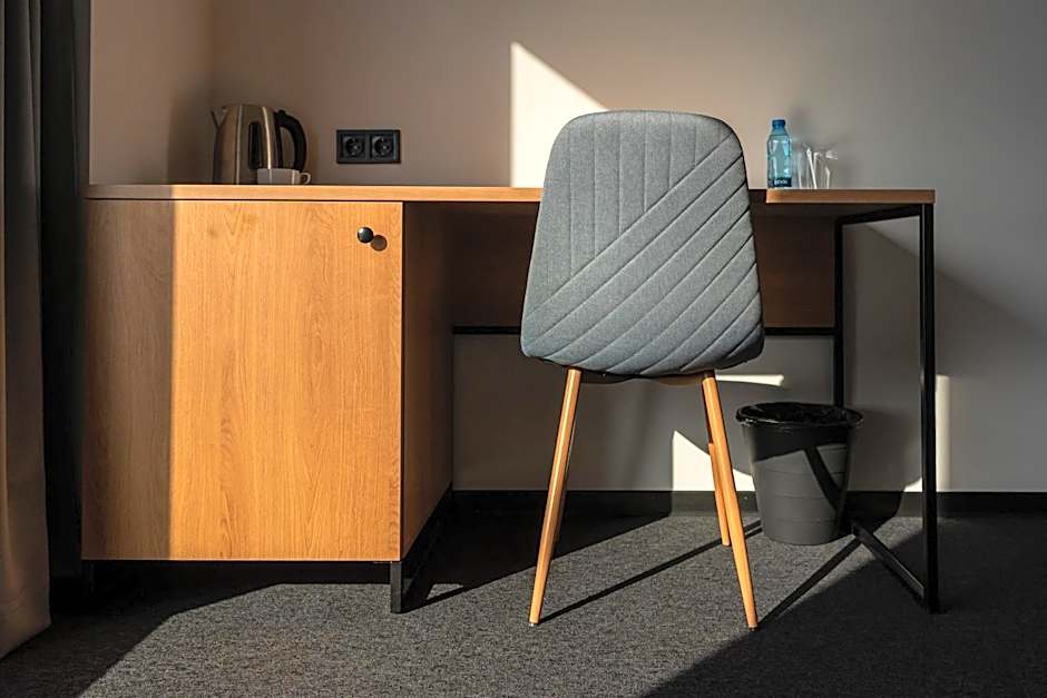 Hotel Campus 90 - Free Parking