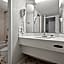 La Quinta Inn by Wyndham Costa Mesa / Newport Beach