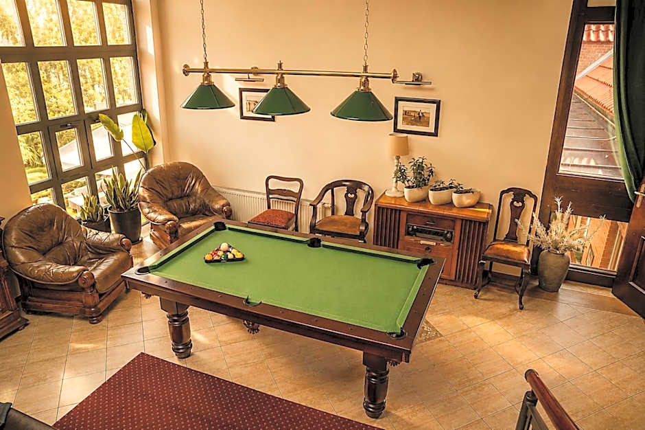Stara Szkoła Boutique Hotel