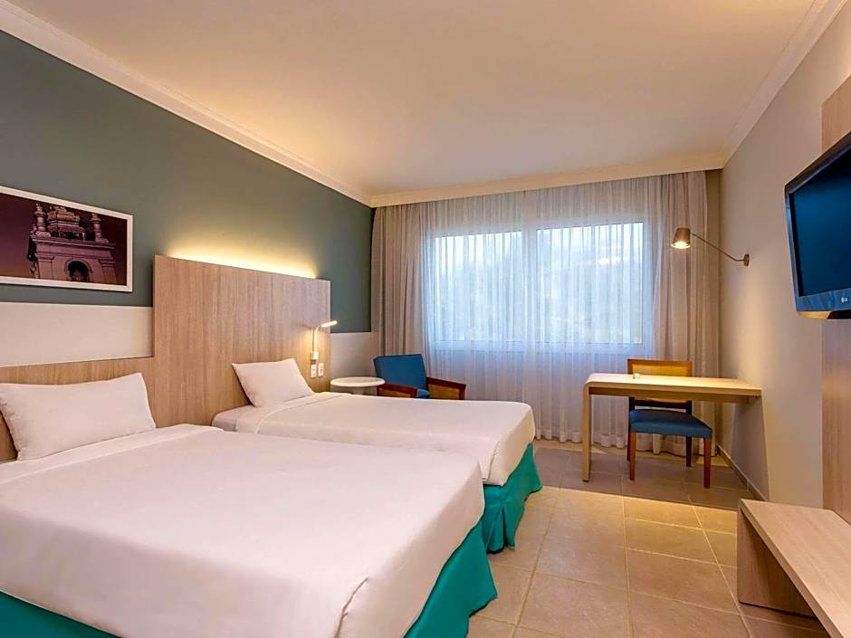 Mercure Salvador Rio Vermelho Hotel