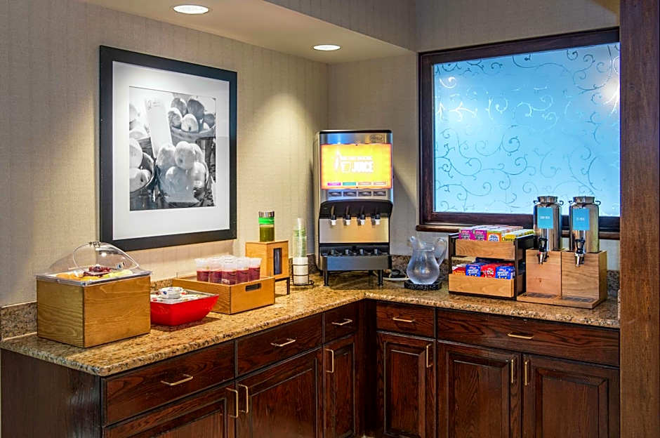 Hampton Inn By Hilton Erie-South