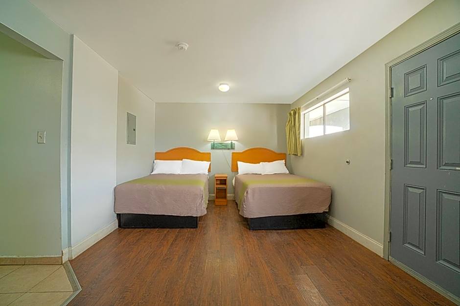 OYO Hotel Midland