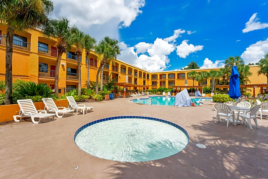 Mi Casa Hotel