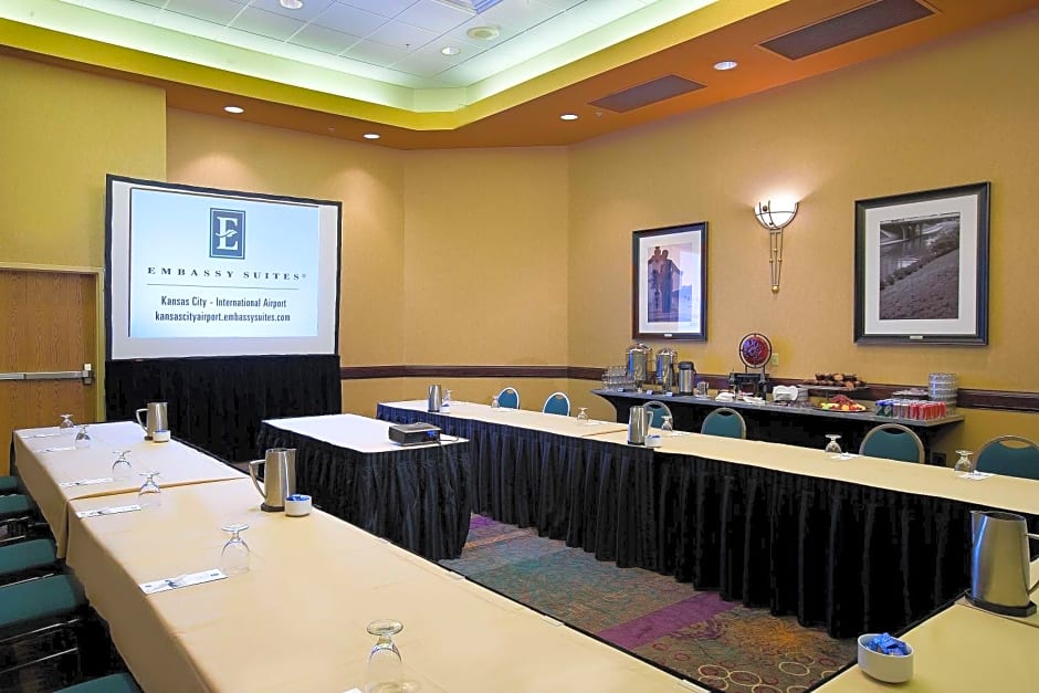Embassy Suites By Hilton Hotel Kansas City-International Airport
