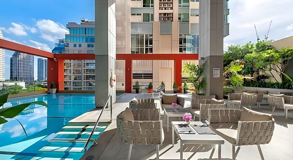 Bandara Suites Silom