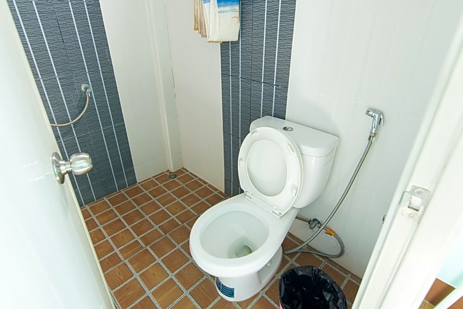 Brown Home Sattahip @ 19