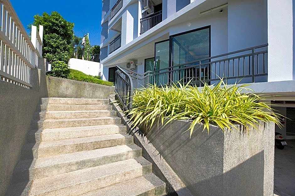 iCheck inn Darisa Patong