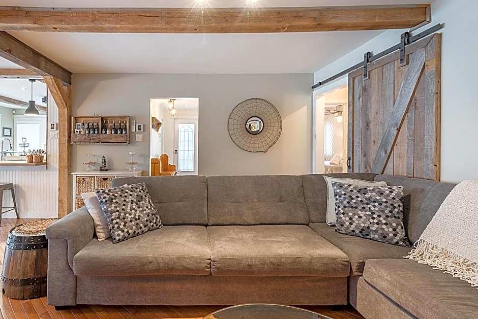 Breathtaking Lake View With Spa Chalet 360