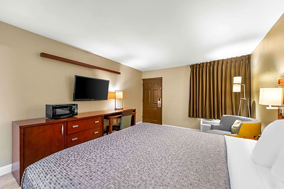 Econo Lodge Texarkana I-30