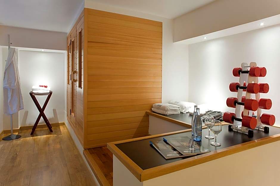 Hotel Gran Derby Suites