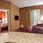 Best Western Plus Hannaford Inn & Suites