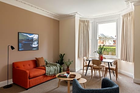 One Bedroom Apartment