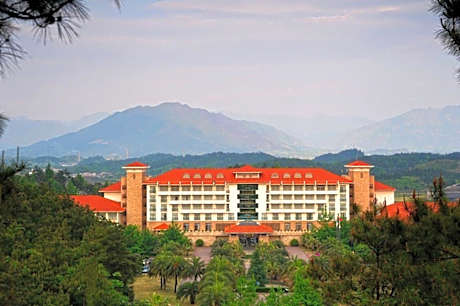Guilin Merryland Resort