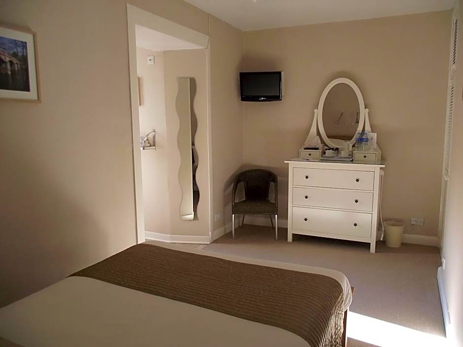 Broomfield House Bed and Breakfast