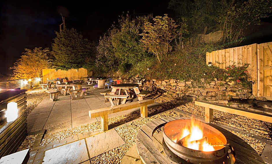 Darlington Arms by the airport