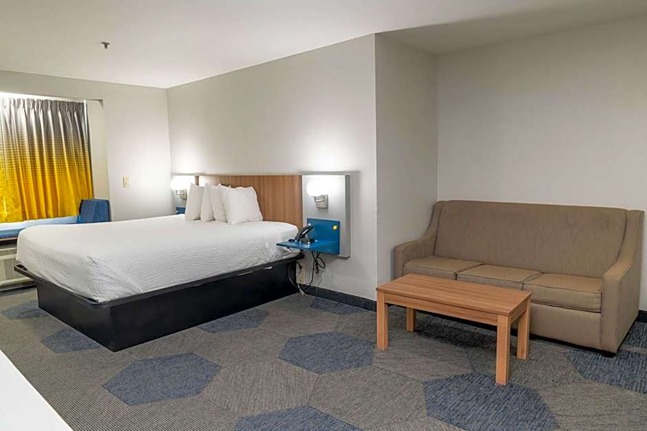 Microtel Inn & Suites by Wyndham Pigeon Forge