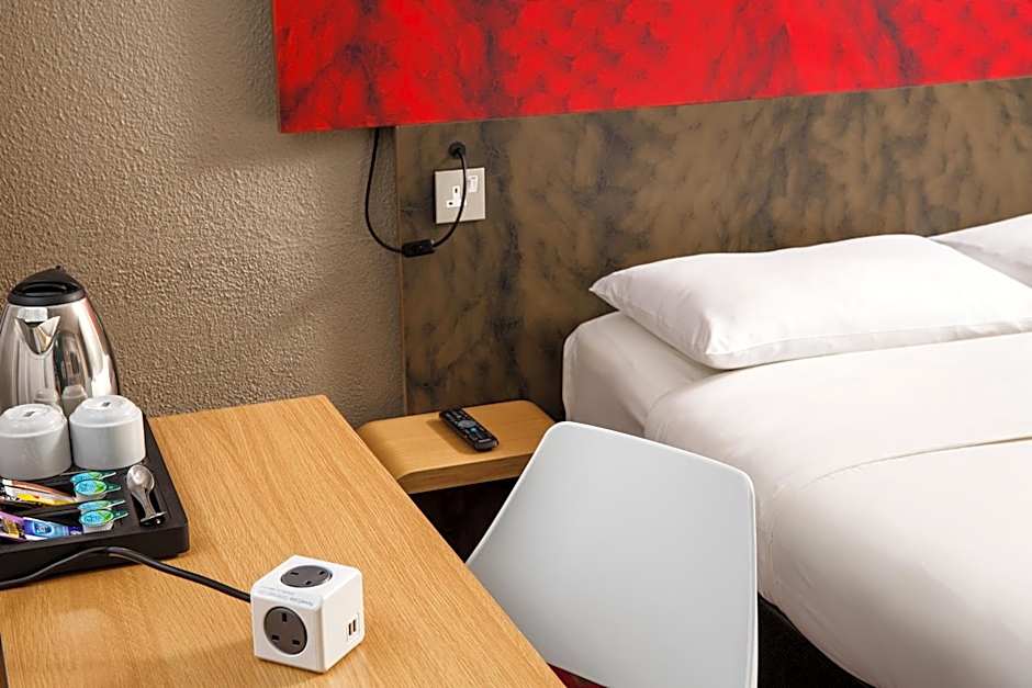 Ibis Coventry South Whitley Hotel