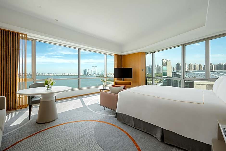 Photo 1 of 5 of Panoramic 1 King Bed