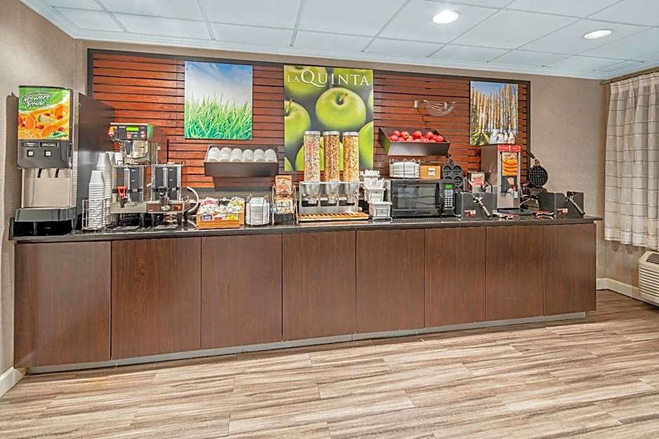 La Quinta Inn & Suites by Wyndham Baton Rouge Siegen Lane