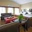 GrandStay Hotel & Suites La Crosse