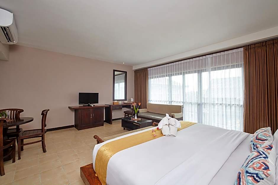 Grand Santhi Hotel