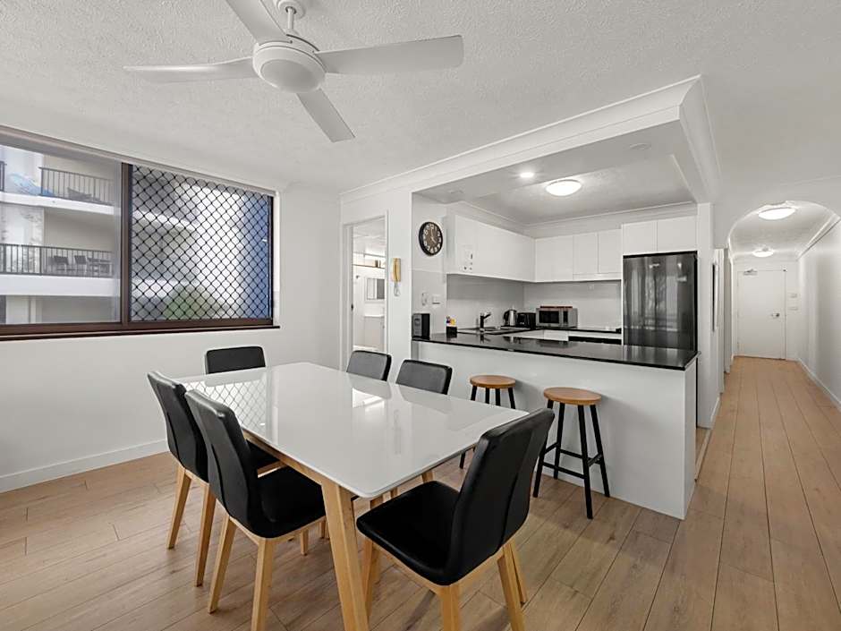 Aries Holiday Apartments