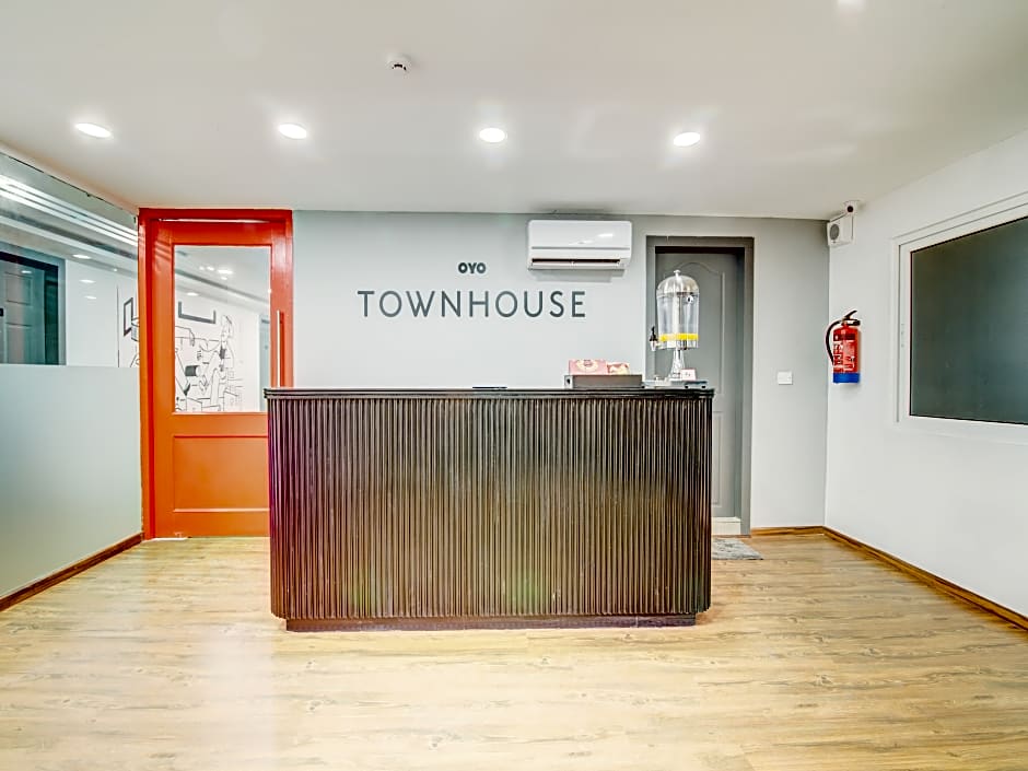 OYO Townhouse 104 Koramangala Maharaja Signal