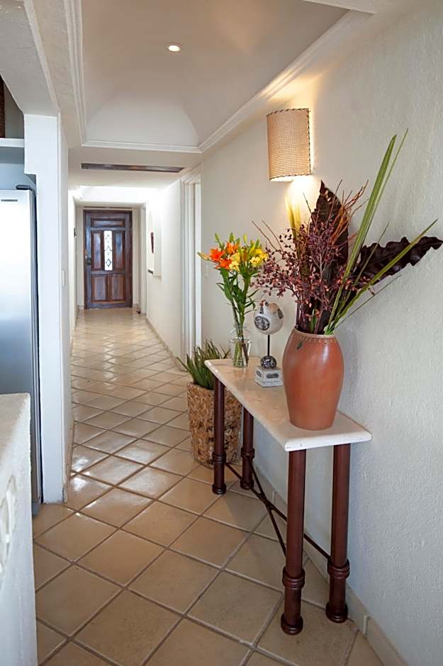 Ocean Front, 3 bedroom, 3 bathroom, Casa Natalia, Playa Esmeralda