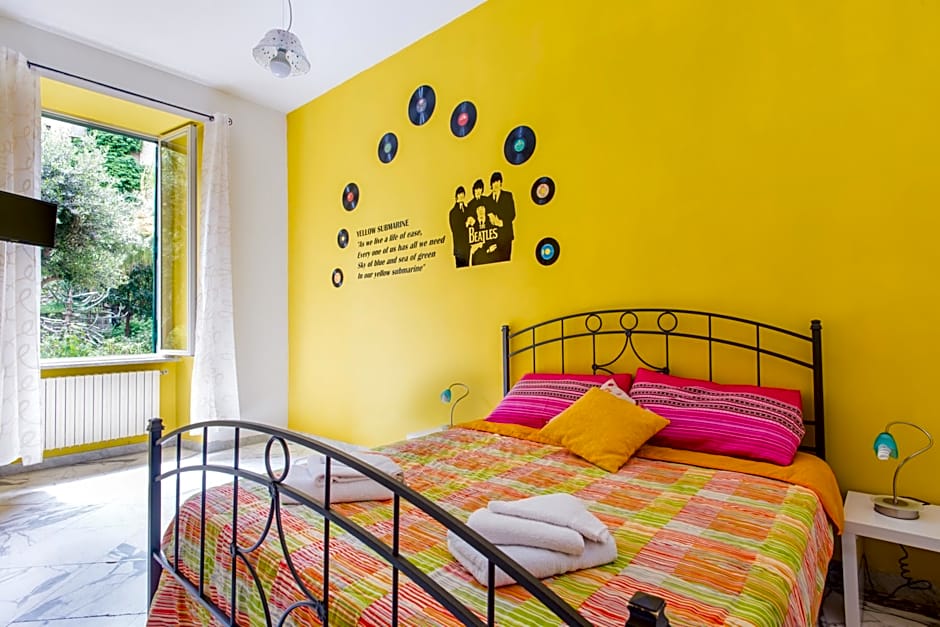 Yellow Room — 5 fotoğraftan 1. fotoğraf