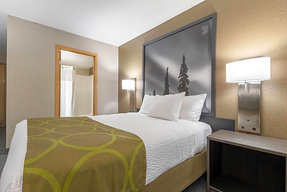 Super 8 by Wyndham Prince Albert