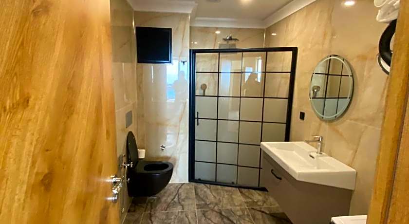 Rena Grand Residence & Suit