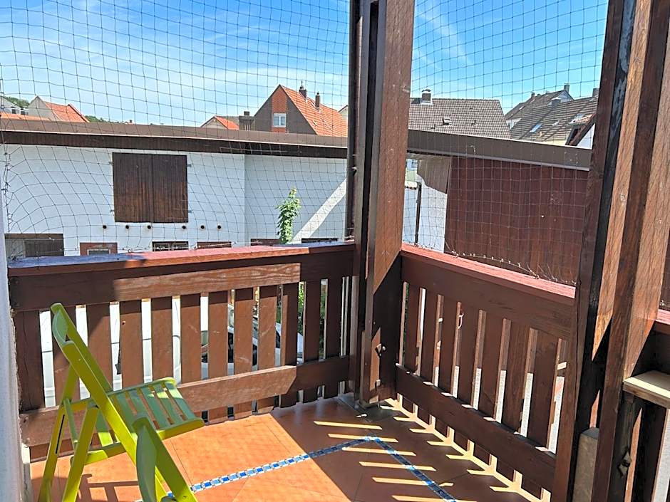 Parkplätze, Einzelbetten, 2 TVs, Balkon, Terrasse, fast Wi-Fi bis zu 1000 Mbit, Homeoffice
