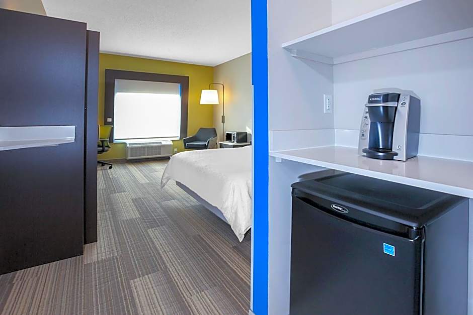 Holiday Inn Express Hotel & Suites Woodhaven By IHG