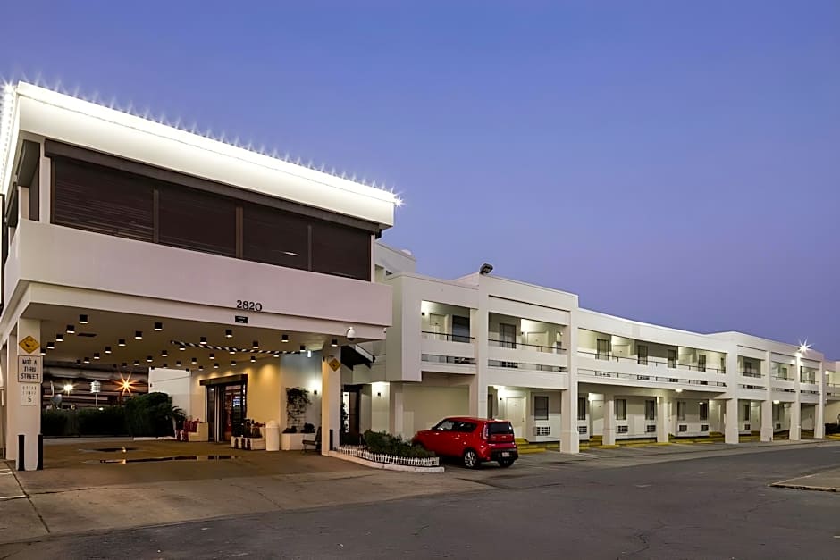 Contempra Inn