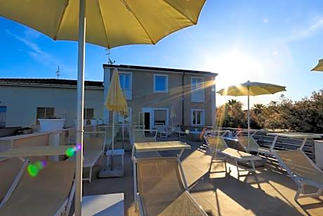 Hotel Cecina Beach