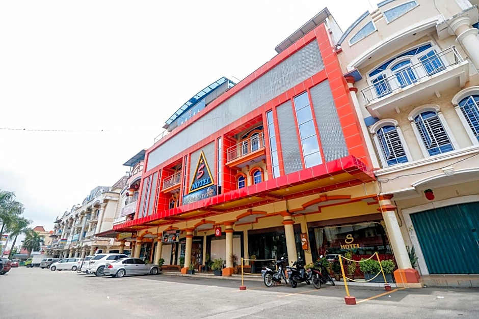 RedDoorz Plus near DC Mall Batam