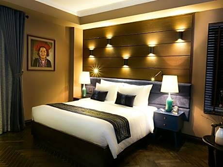 Deluxe Room with Window