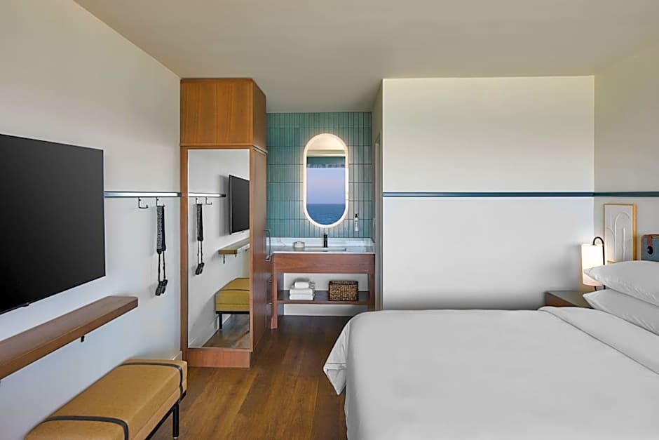 Monterey Beach Hotel, a Tribute Portfolio Hotel