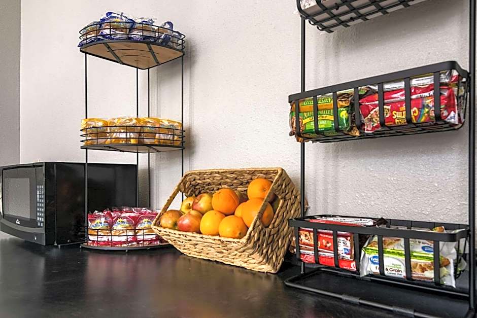 Econo Lodge Branson Theater District