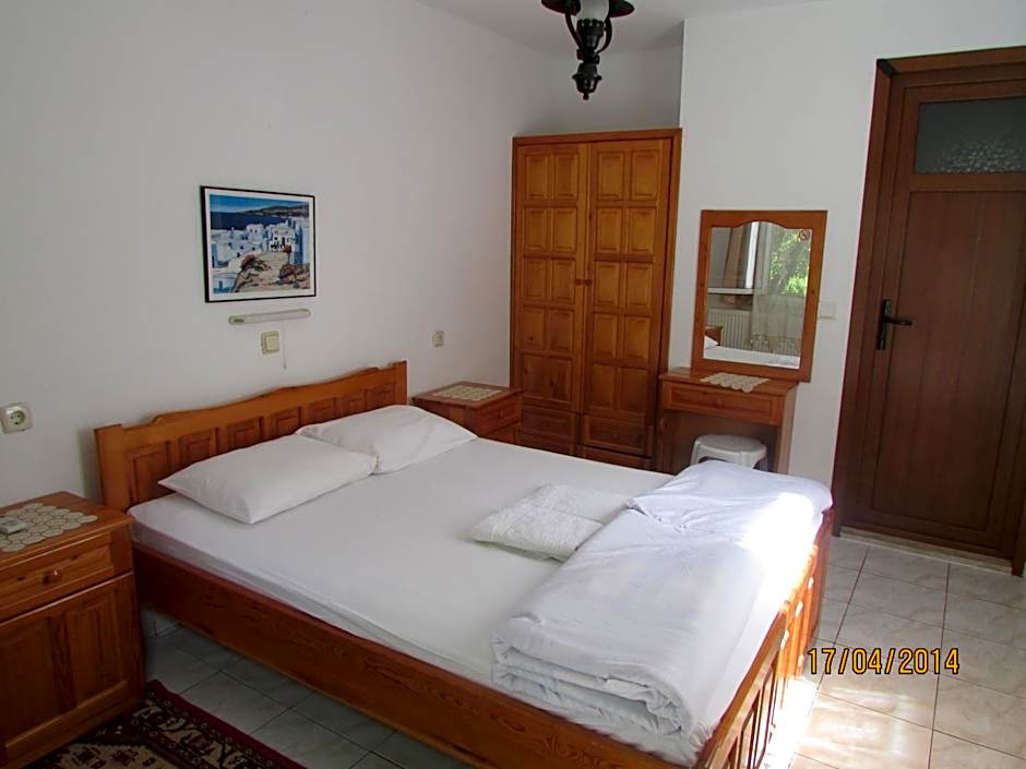 Lindos Pension