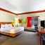 La Quinta Inn & Suites by Wyndham Raleigh Crabtree