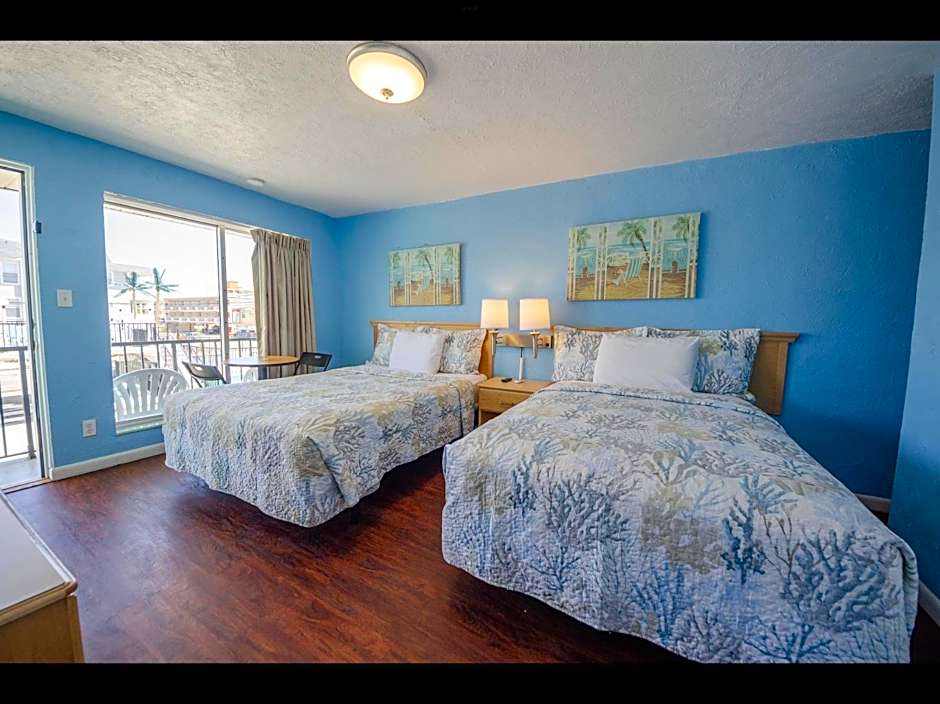 Surfcomber Motel