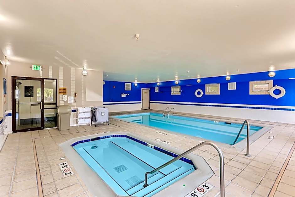 Baymont by Wyndham Loveland/Fort Collins Area