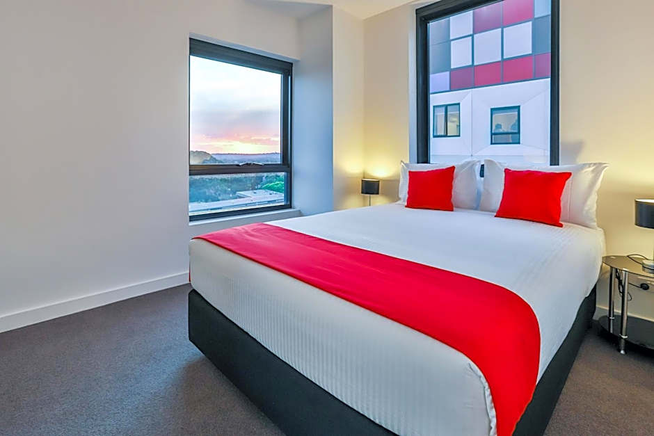 Melbourne Knox Central Apartment Hotel Official