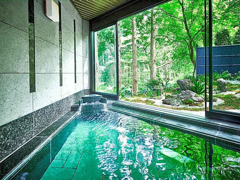 Luxury Hotel Kazenokaori MORI Premier