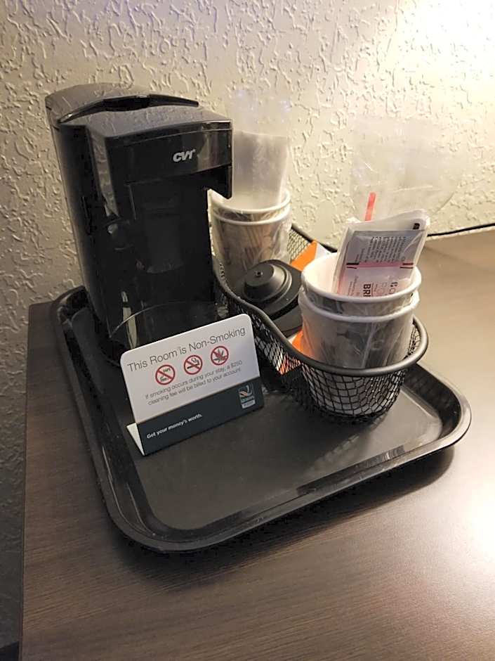 Quality Inn & Suites Leesburg Chain of Lakes