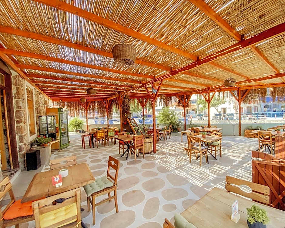 Çeşme Pürhayal Pansiyon